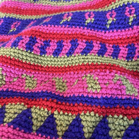 Hand Crocheted Purse Shoulder Bag Purple Pink Green Red Lined Well Made Boho - Picture 11 of 11